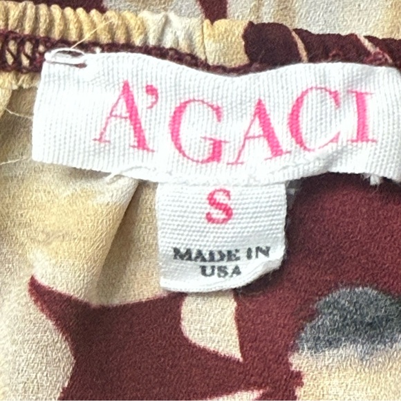 A'gaci Women's Floral Blouse Elastic Neck and 3/4 Length Sleeves, Size S (Chico) - Picture 3 of 5